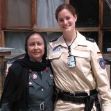 Lisa Bertelsbeck-Höing mit der Chefin der Frauen an der Polizeiakademie