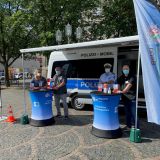 Das Polizeimobil auf dem Bonner Münsterplatz
