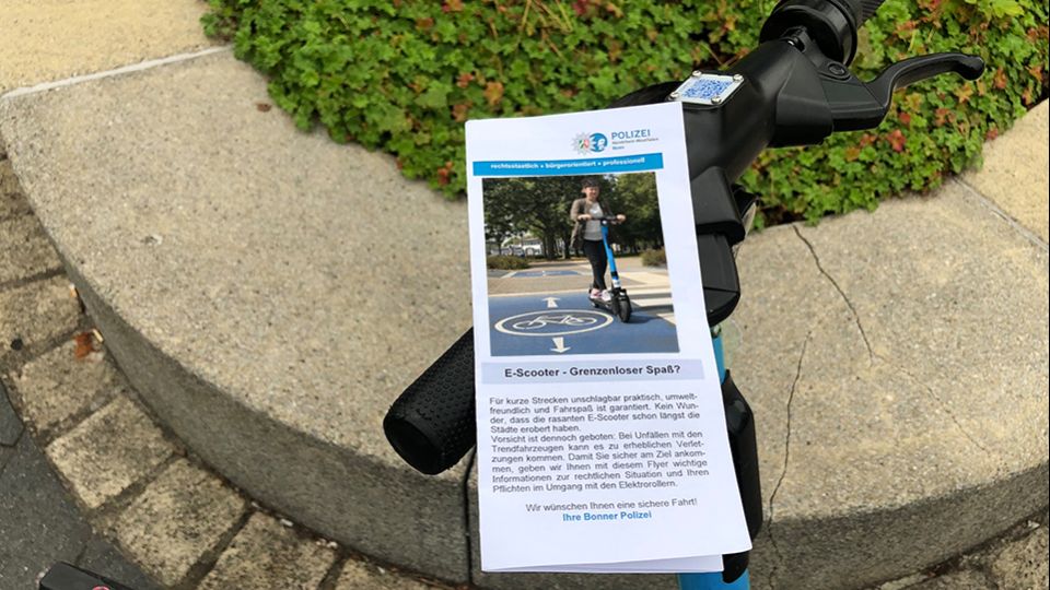 E-Scooter mit Flyer