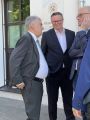 Teilnehmer der Eröffnungsfeier vor der Polizeiwache Rheinbach